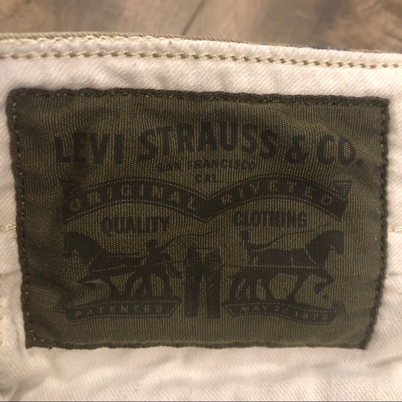 Men’s Levi’s Camo Chino - Picture 6 of 7